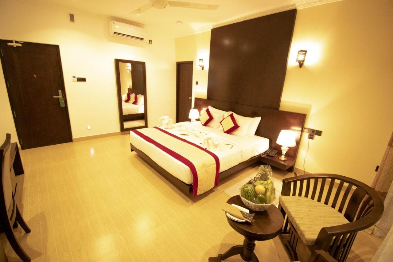 Manara Beach Resort Beruwala Buitenkant foto