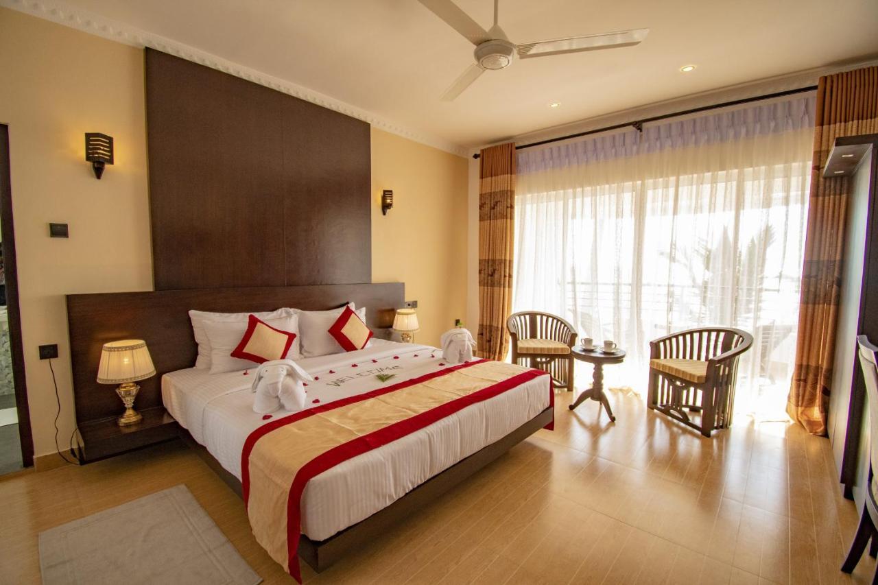 Manara Beach Resort Beruwala Buitenkant foto