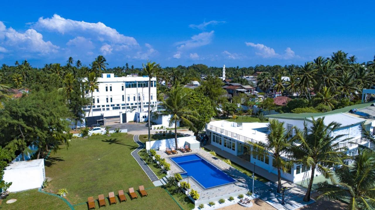 Manara Beach Resort Beruwala Buitenkant foto
